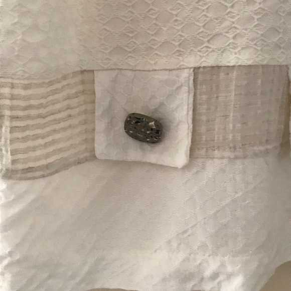 LLIFE Top - Picture 5 of 9